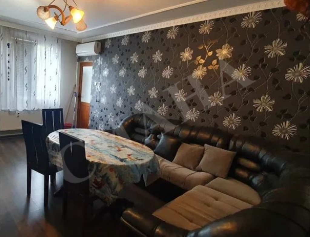 Тристаен - Русе - кв. Здравец